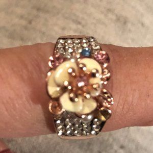 Beautiful White Flower Ring